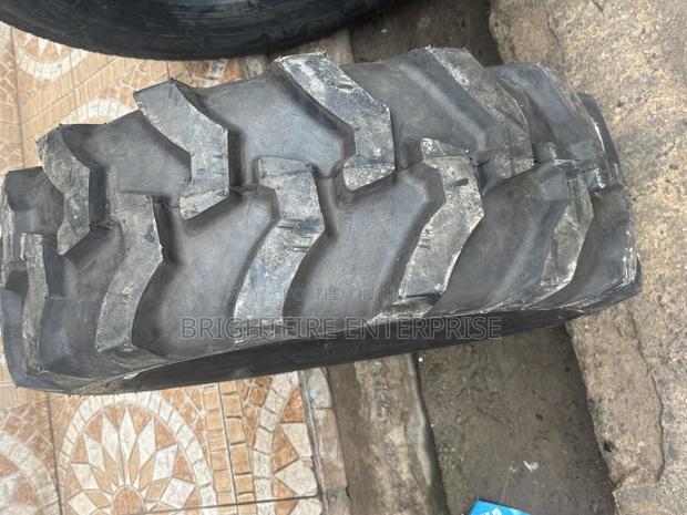 12.5/80r18 Backhoe