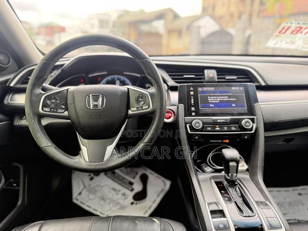 Honda Civic EX-L Sedan 2019 Gray