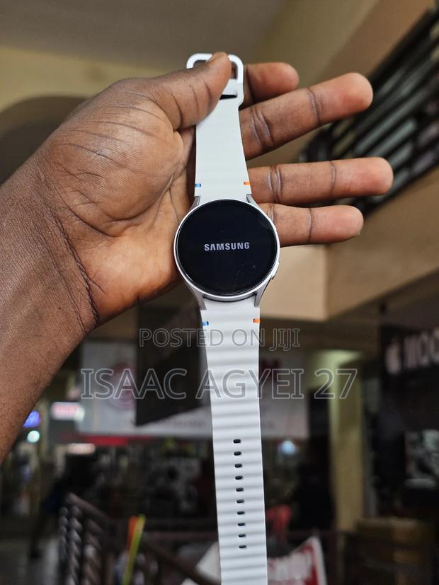 Samsung Galaxy Watch 7 44mm. · Photo 3