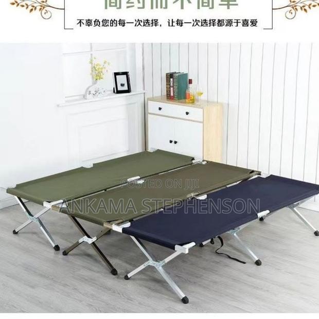 Foldable Comp Bed · Photo 4