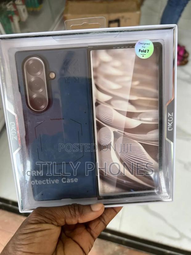 Samsung Galaxy Z Fold7 Protective Case · Photo 3