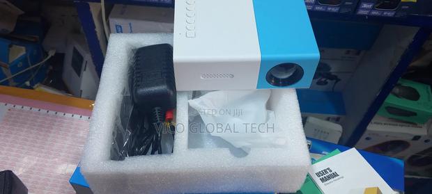Portable Projector photo 6