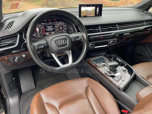 Audi Q7 3.0T Premium AWD quattro 2017 Black photo 6