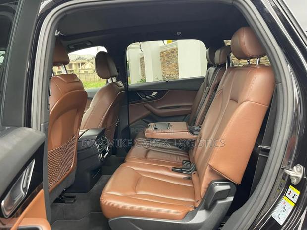 Audi Q7 3.0T Premium AWD quattro 2017 Black photo 8