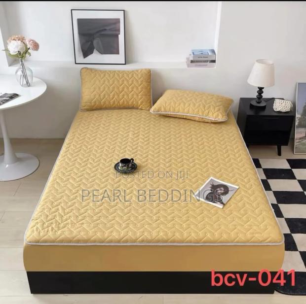 Premium Quality Waterproof 1 Mattress Protector With It 2 Pillowcases photo 5