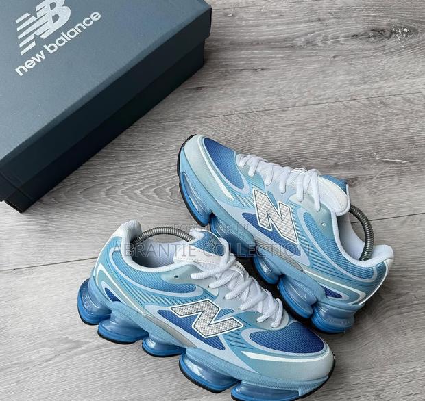 New Balance 2000 Blue/White · Photo 4