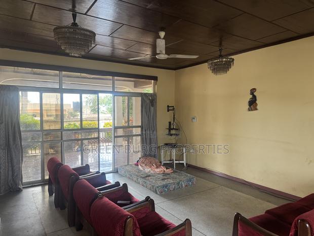 5bdrm House in Nungua for sale photo 6