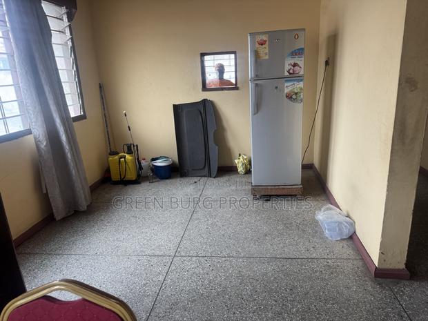 5bdrm House in Nungua for sale photo 8