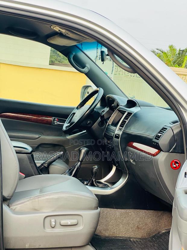 Toyota Land Cruiser Prado 3.0 D-4D 5dr 2009 Silver