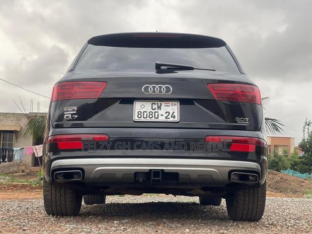 Audi Q7 3.0T Premium AWD quattro 2017 Black photo 5