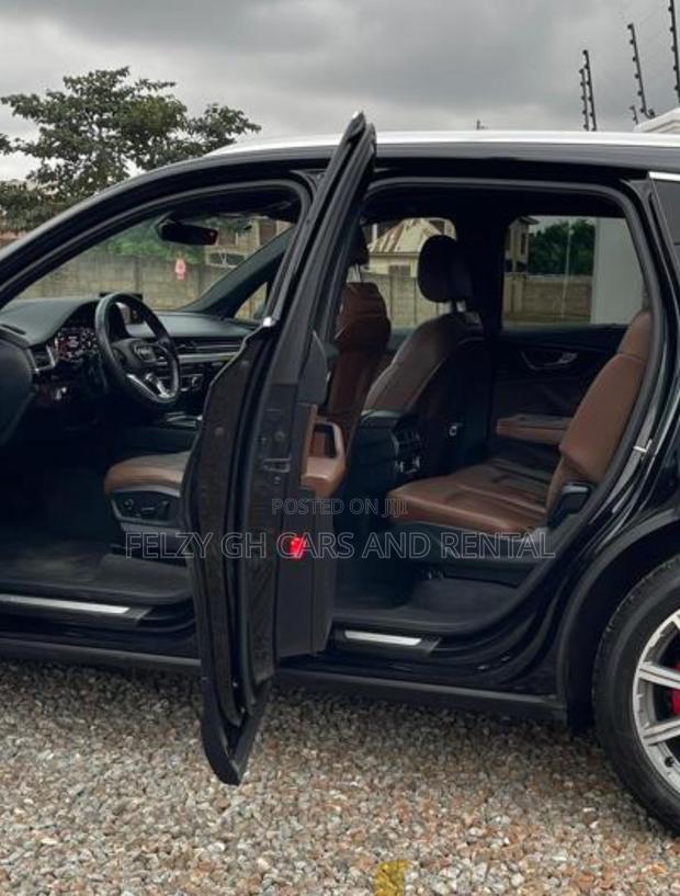 Audi Q7 3.0T Premium AWD quattro 2017 Black photo 2
