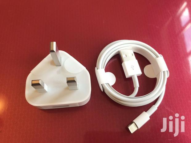Apple iPhone Charger · Photo 4