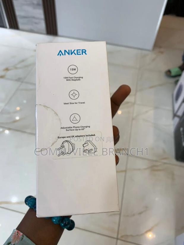 Anker 3-in-1 Cube With Magsafe · Photo 3
