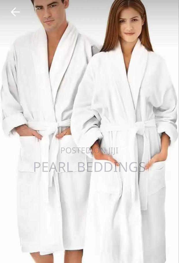 Premium Luxurious Unisex Bathrobes Available in L, Xl, XXL photo 2
