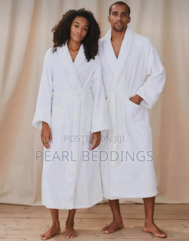 Premium Luxurious Unisex Bathrobes Available in L, Xl, XXL photo 4