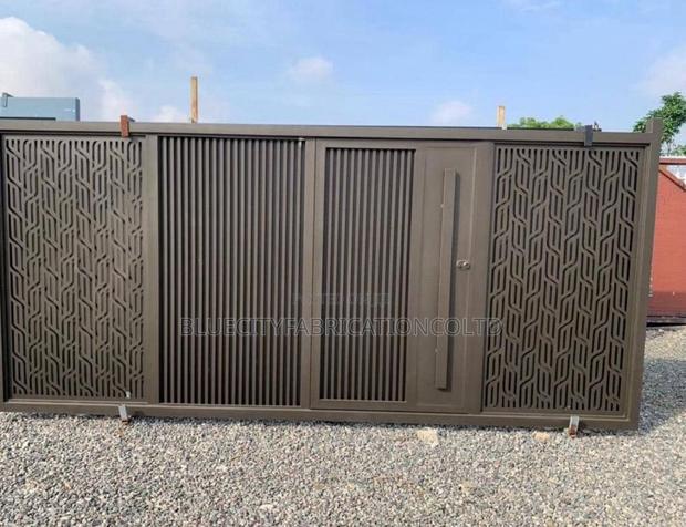 Sliding Gate