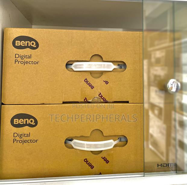 Benq Mx560 Projector photo 2