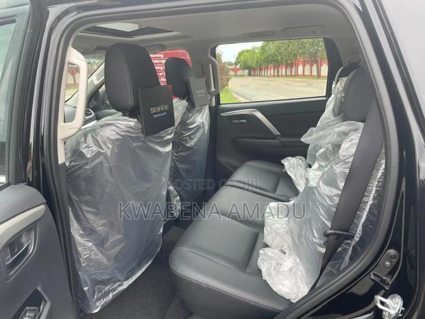 New Mitsubishi Montero 2023 Black