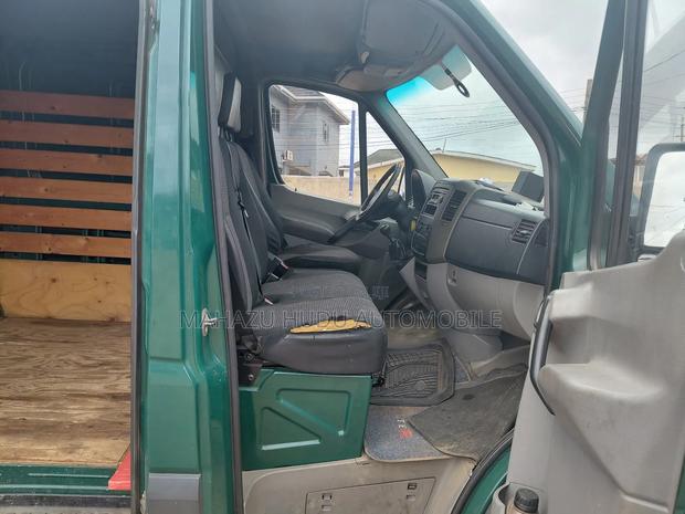 Mercedes-Benz Sprinter 2011 Green
