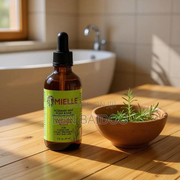 Rosemary Hair Strengthening Oil · Photo 2
