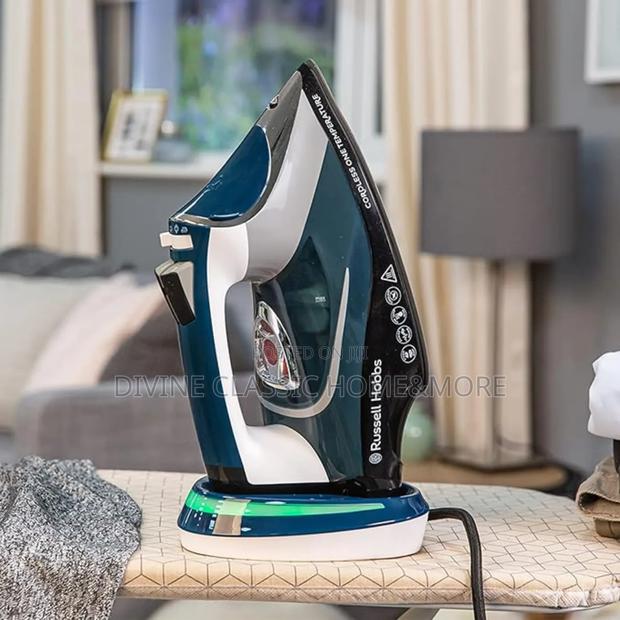 Russell Hobbs Cordless One Temperature Iron