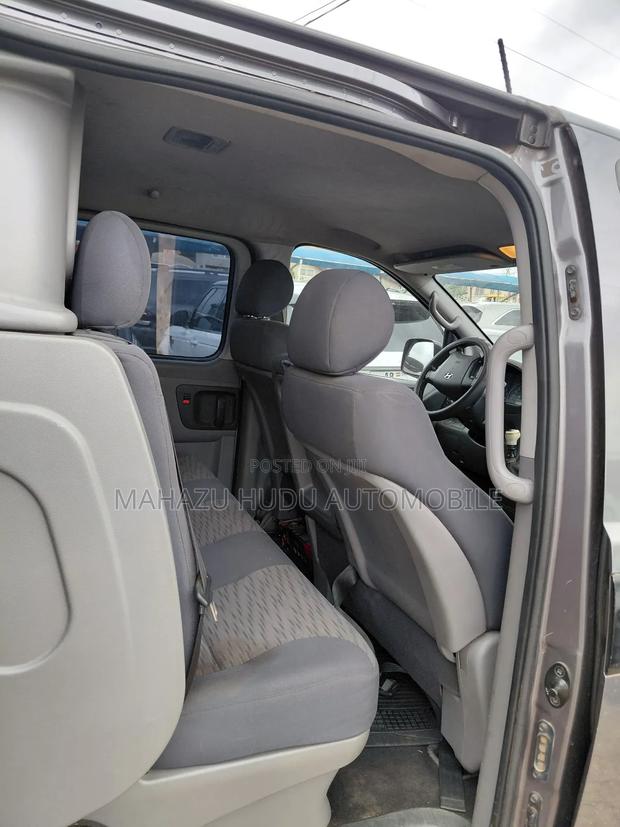 Hyundai H1 2013 Grey