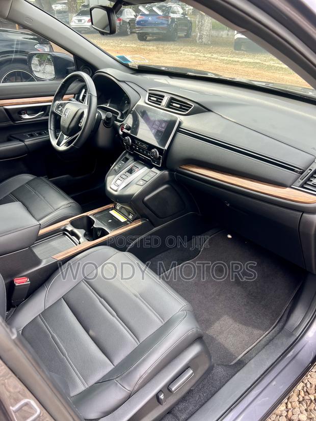 Honda CR-V Touring 2022 Gray