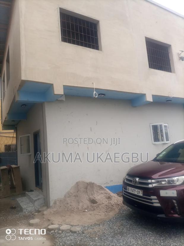 2bdrm Apartment in School Park, Old Ashomang for rent · Photo 2