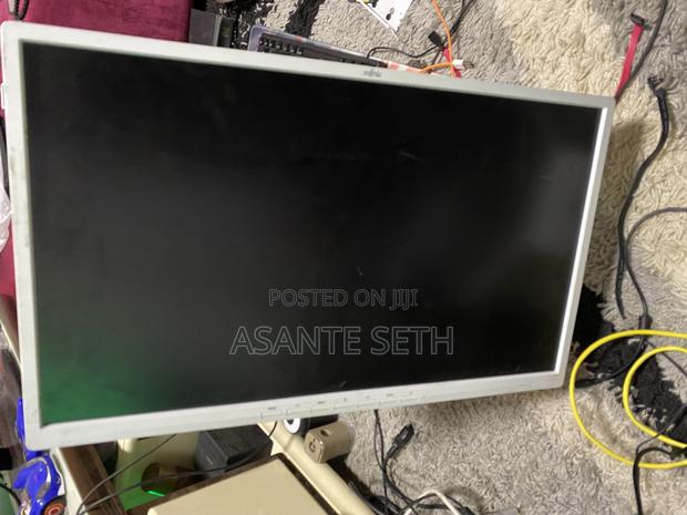High Definition Fujitsu 24inch Wide Gaming Monitor 60hz photo 4