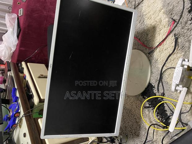 High Definition Fujitsu 24inch Wide Gaming Monitor 60hz photo 8