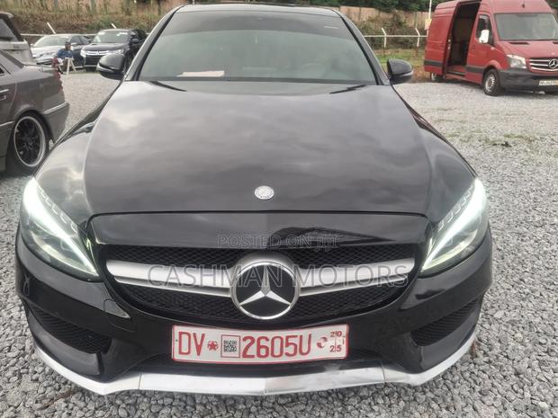 Mercedes-Benz C300 Luxury Sedan RWD (2.0L 4cyl 7A) 2016 Black