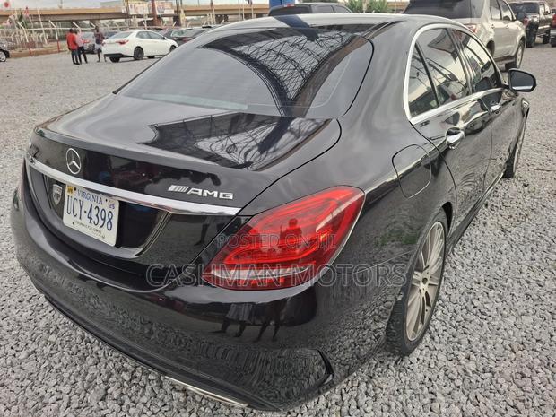 Mercedes-Benz C300 Luxury Sedan RWD (2.0L 4cyl 7A) 2016 Black