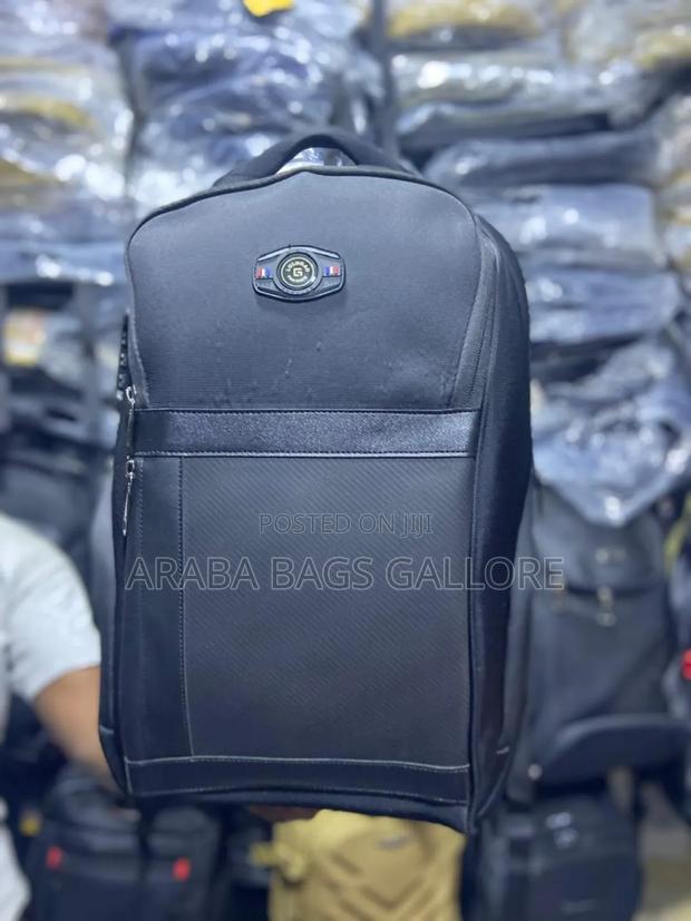 Original Multipurpose Waterproof Usb Backpack · Photo 4