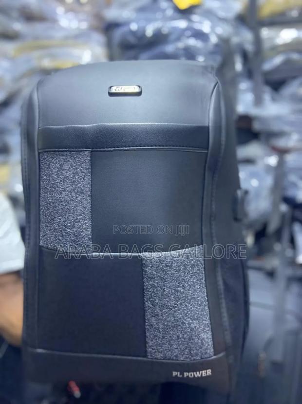 Original Multipurpose Waterproof Usb Backpack · Photo 2