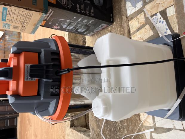 Carpet and Sofa Cleaner Multipurpose Vacuum Cleaner 35 Liters