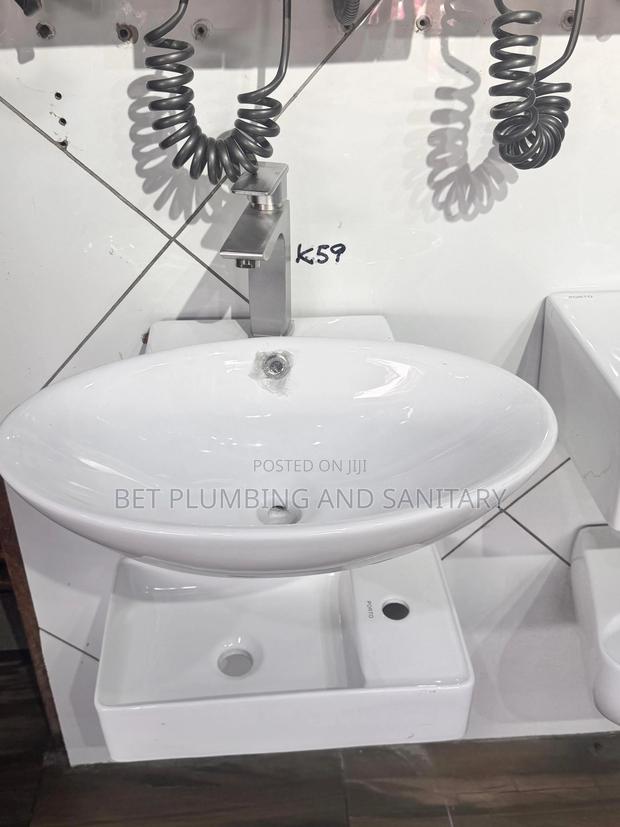 Wall _Hung Hand Wash Basin (Complete) With Tap · Photo 2
