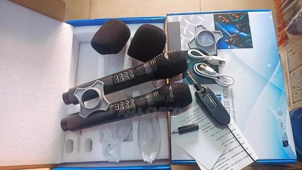 Professional Universal Wireless Microphone (Handheld)