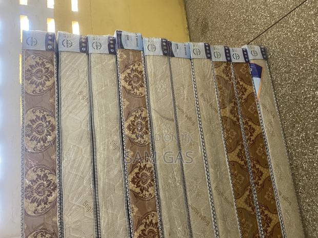 6inches Medium Mattresses (1 and Half) photo 3