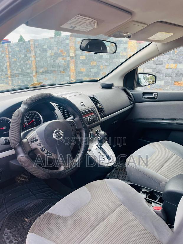 Nissan Sentra 2010 Black