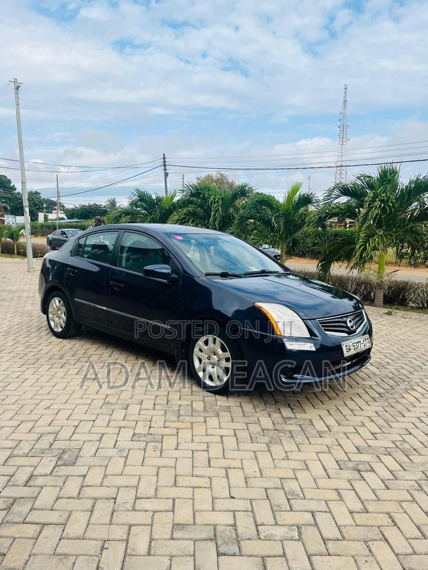 Nissan Sentra 2010 Black