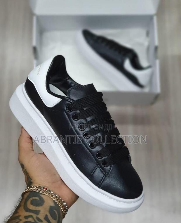Black/White Alexander McQueen Sneaker Available · Photo 4