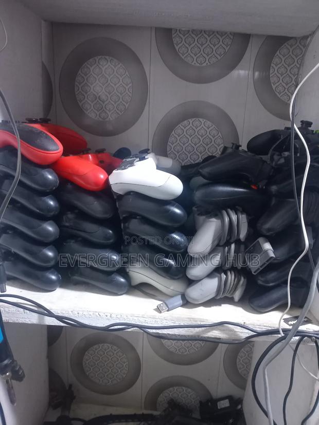 Original Ps4 Controllers 300gh · Photo 3