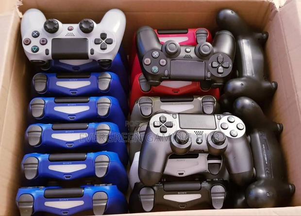 Original Ps4 Controllers 300gh · Photo 4