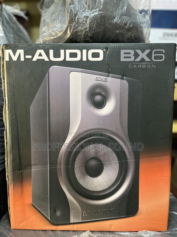 M-Audio Bx6 Carbon · Photo 2
