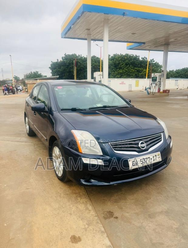 Nissan Sentra 2010 Black