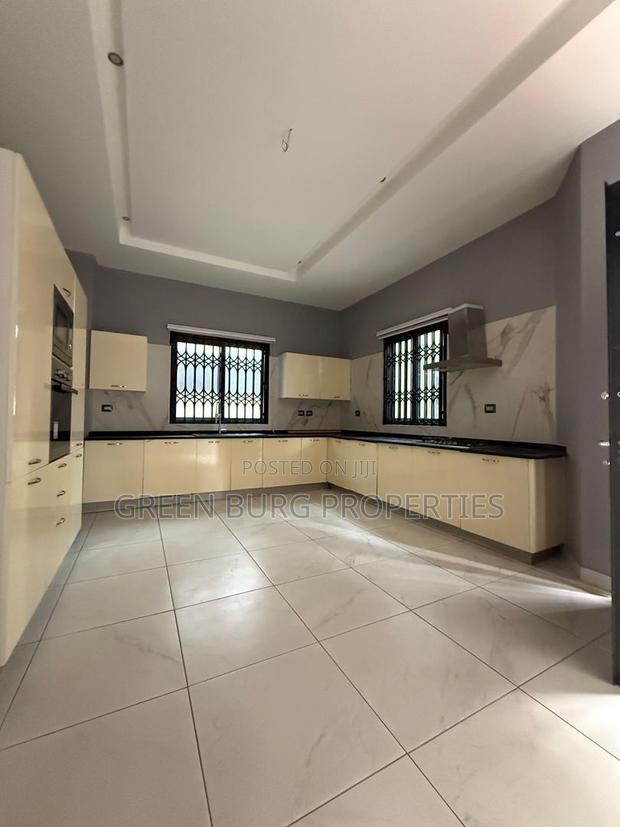4bdrm House in Green, East Legon for rent photo 12
