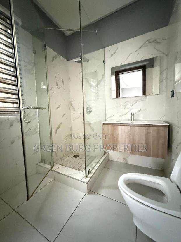 4bdrm House in Green, East Legon for rent photo 14