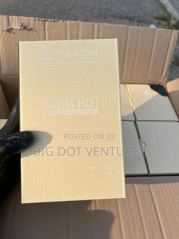 Ultra Hd Smart Projector
