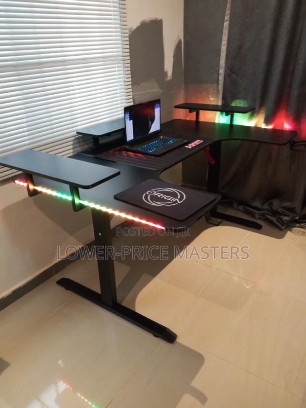 160cm Pro Gaming Desk photo 2