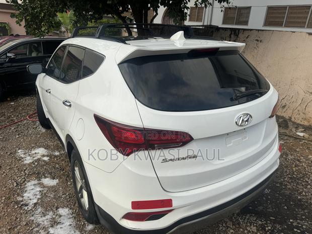 Hyundai Santa Fe Limited Ultimate AWD 2018 White
